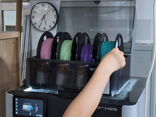 How to Load and Unload Filament on a Bambu Lab Printer